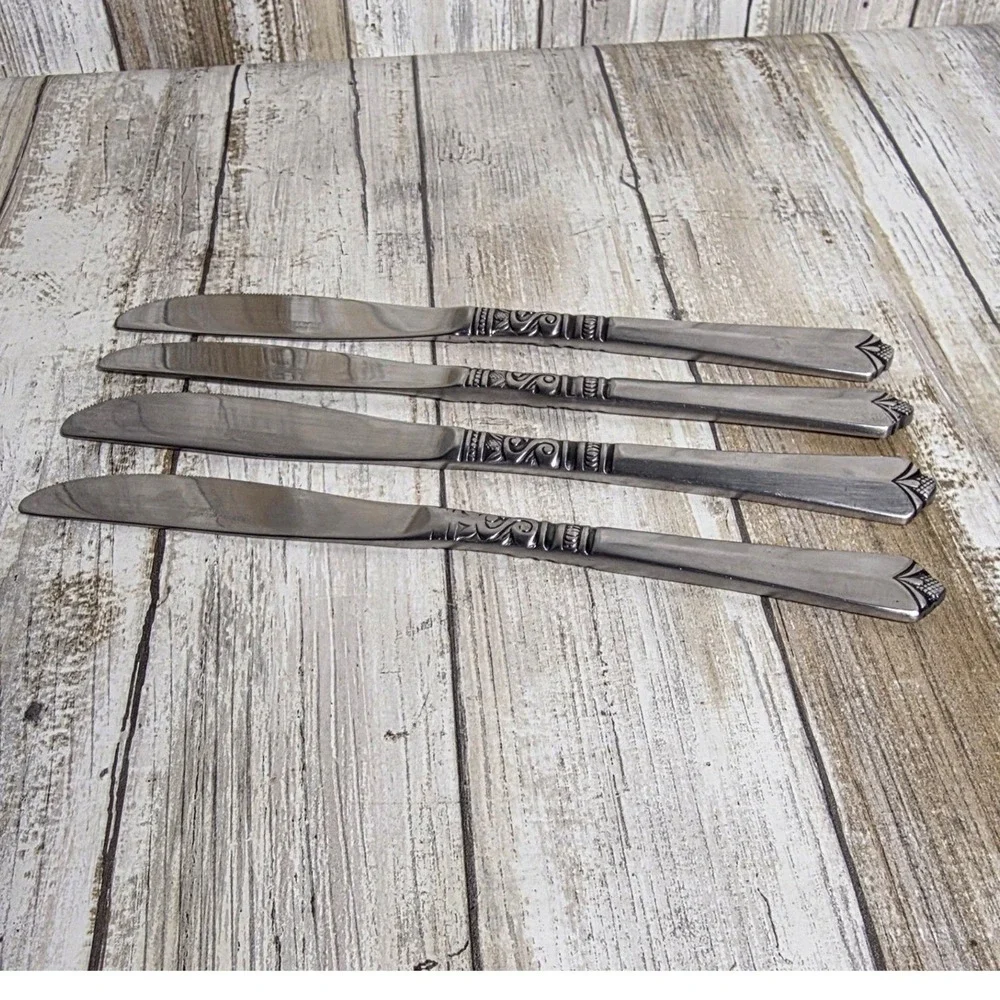 Orleans Silver Stainless Korea Dinner Knives Set of 4 Scroll Fan Pattern Vintage - Picture 7 of 7